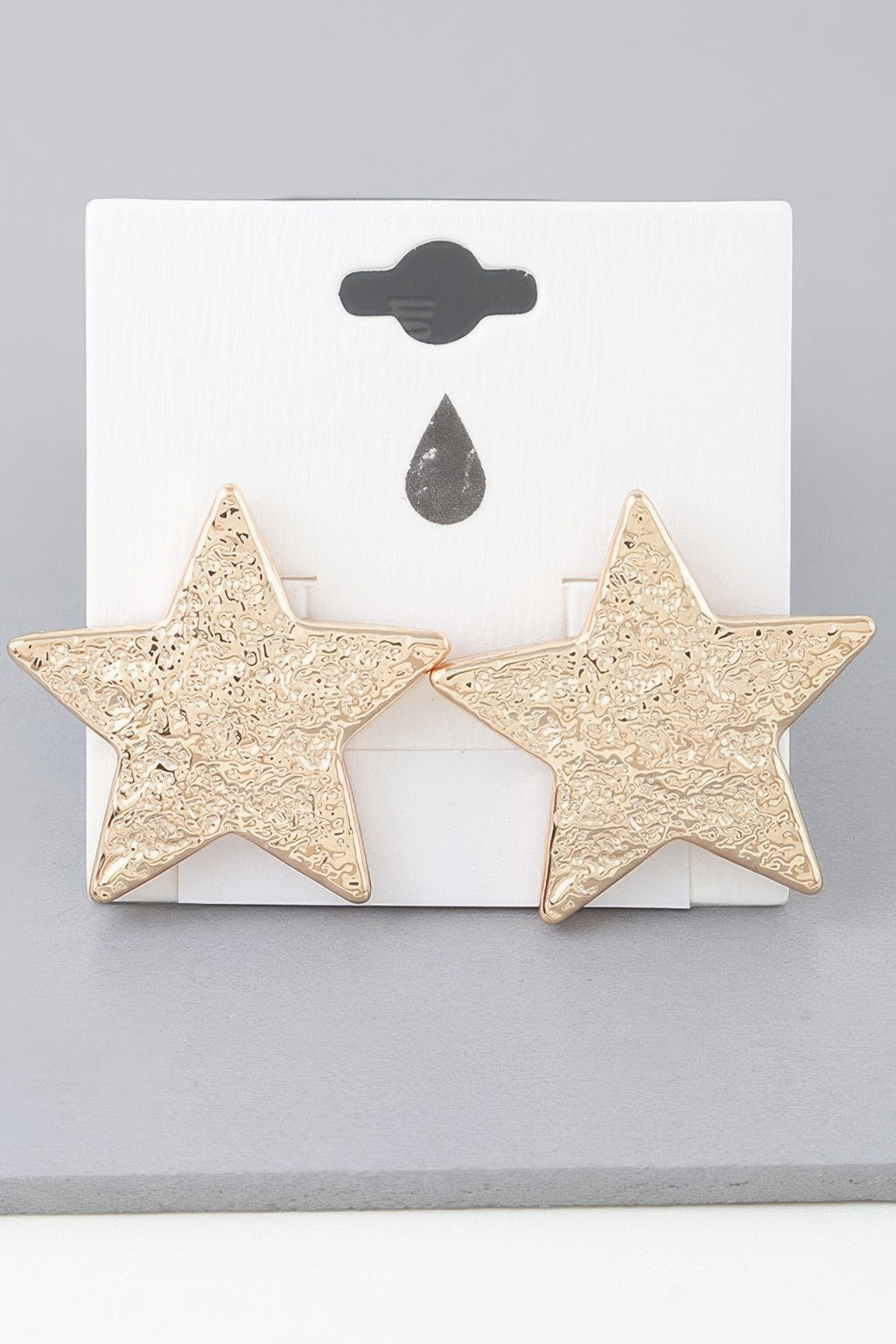 Hammered Star Stud Earrings in Gold, photo 4