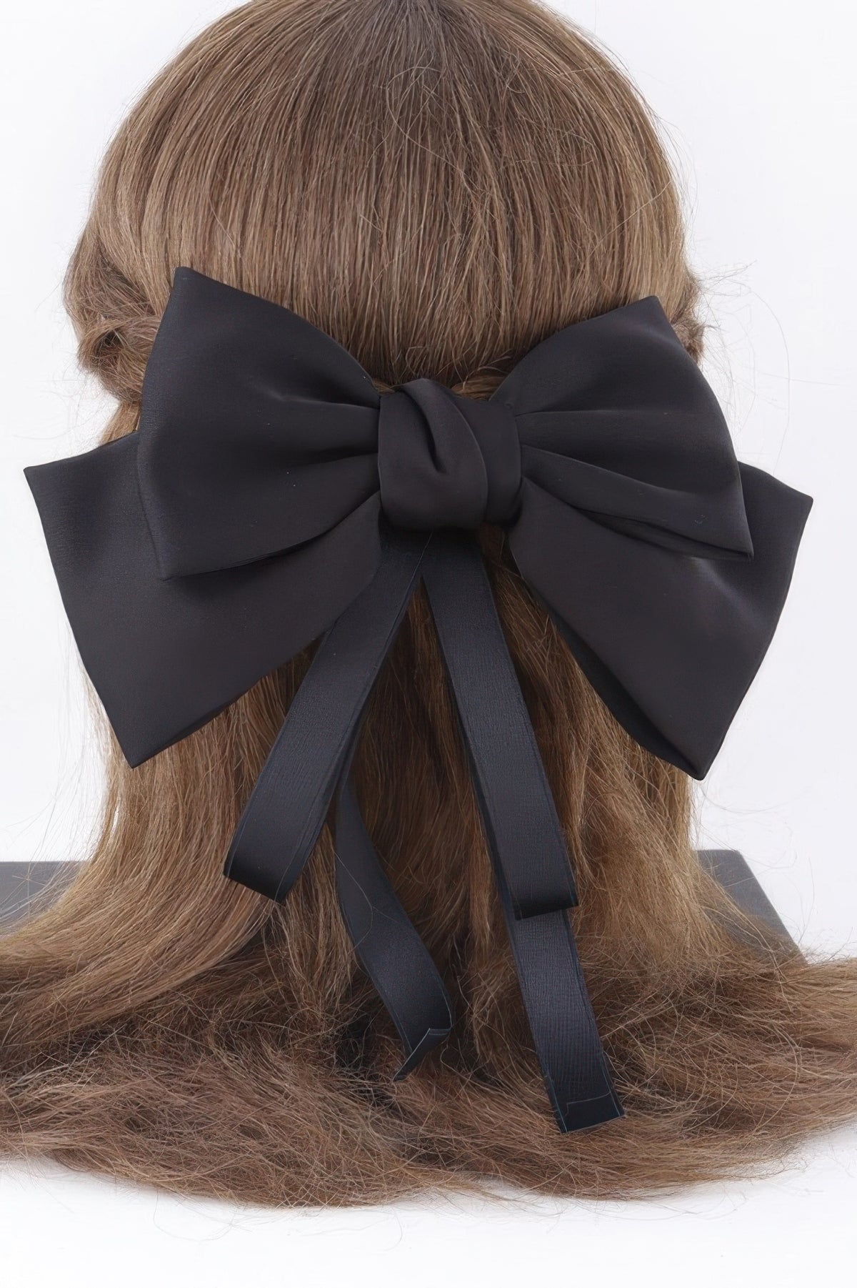Ribbon Drop Hair Clip in Black