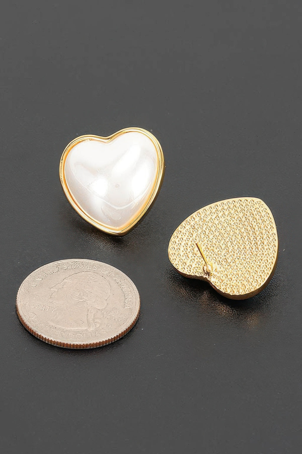 Heart Pearl Stud Earrings in Gold, photo 4