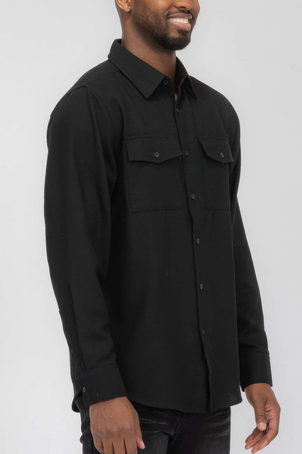 Black men's solid flannel shirt, photo 2